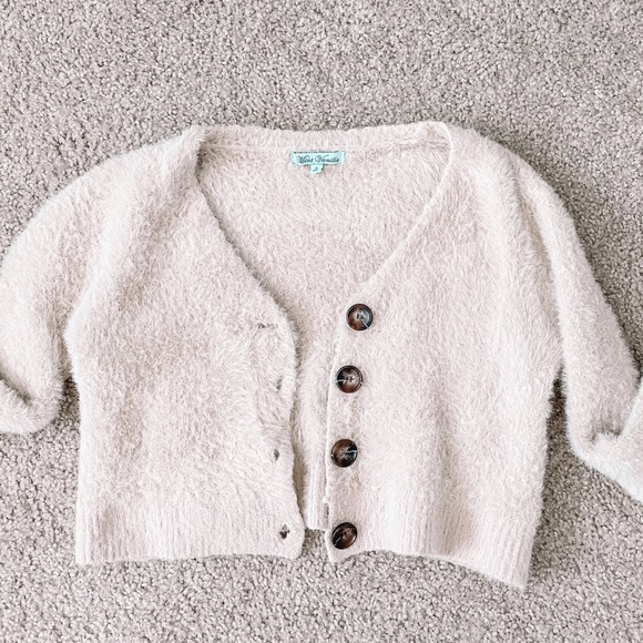 Princess Polly Sweaters - Princess polly button down sweater